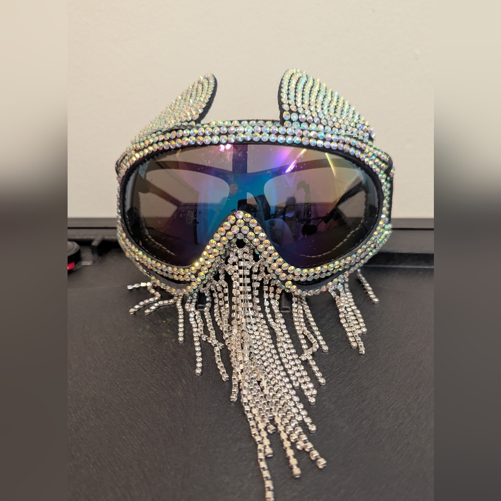 🟢 Rhinestone Bunny goggles OS